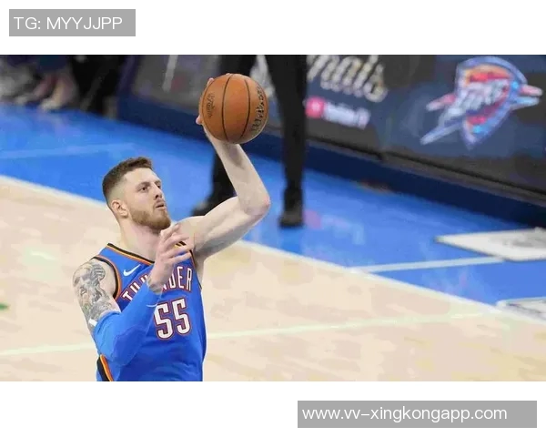 雷霆对阵勇士多特因上斜方肌拉伤将缺席比赛已连续缺阵三场 雷霆对阵勇士多特因上斜方肌拉伤将缺席比赛已连续缺阵三场