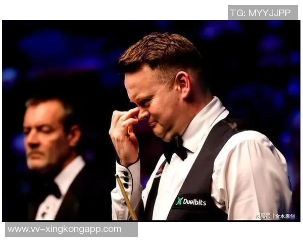 墨菲表现抢眼15投8中斩获21分7篮板6助攻三分球命中率高达433 墨菲表现抢眼15投8中斩获21分7篮板6助攻三分球命中率高达433